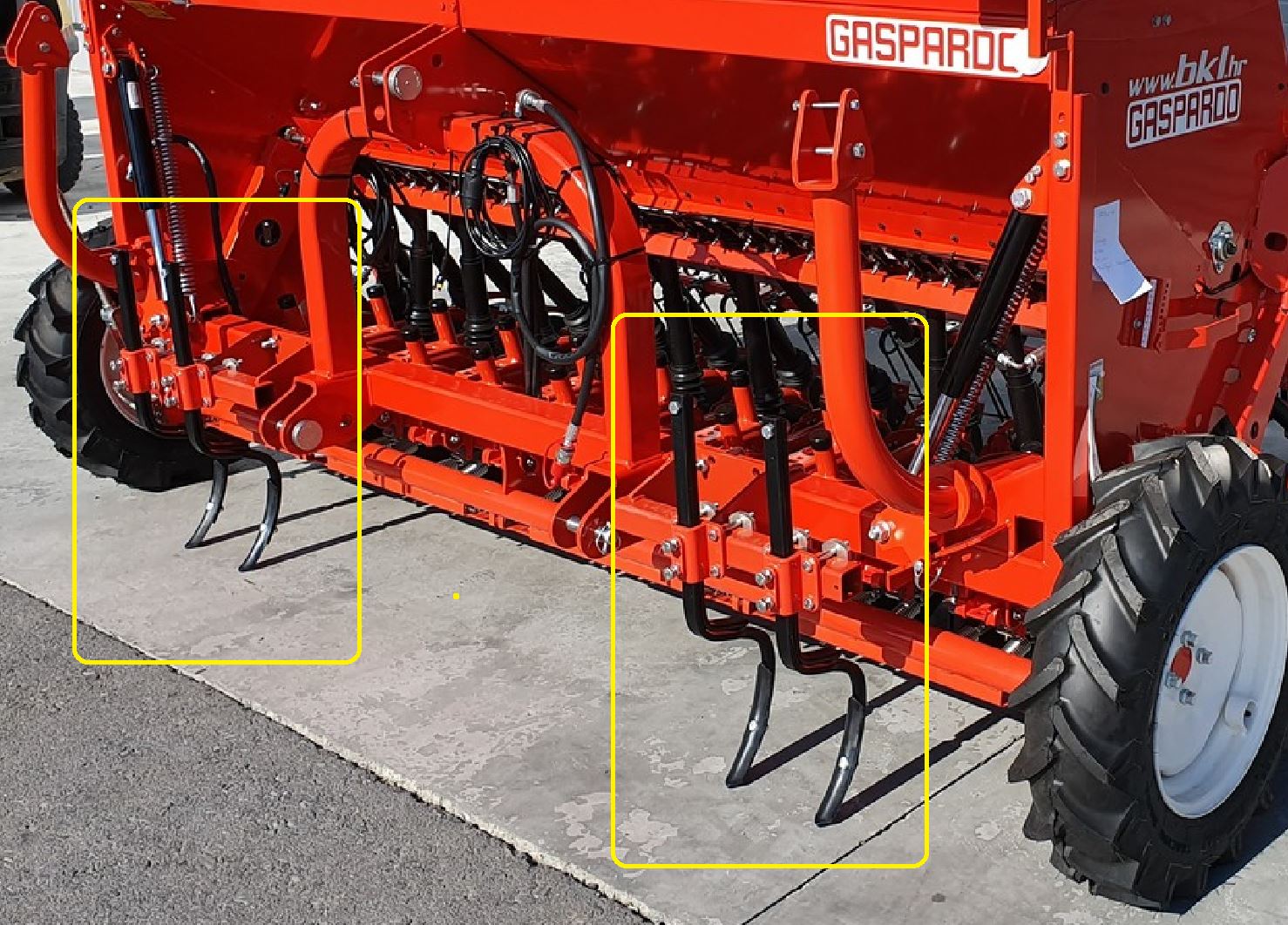 Rahlja�i tragova 2+2